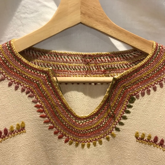 Vintage Embroidered 3/4 Sleeve Top - Picture 2 of 3